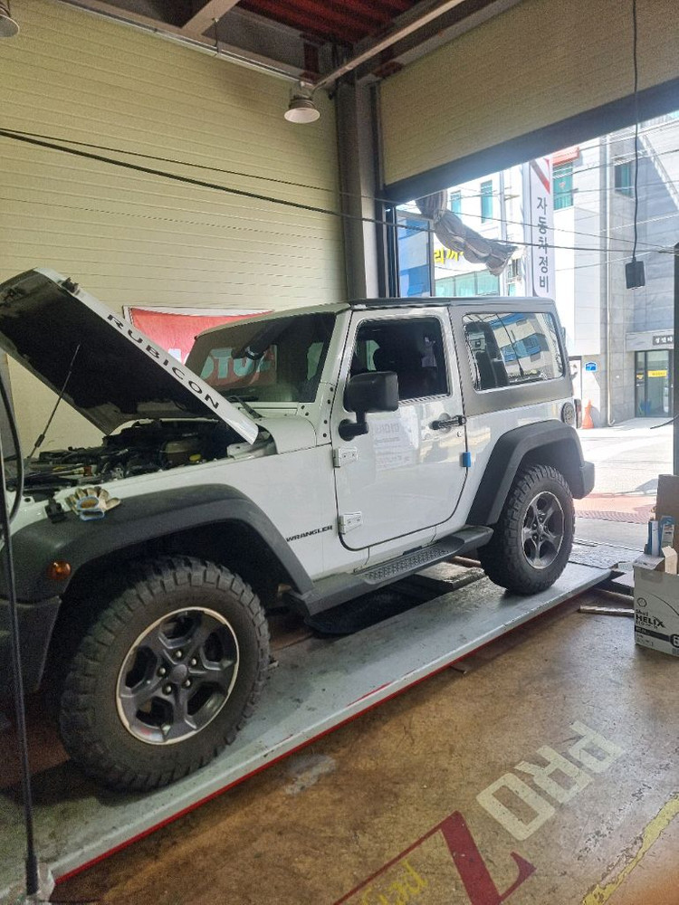 랭글러 루비콘 2.8 2도어 이미지