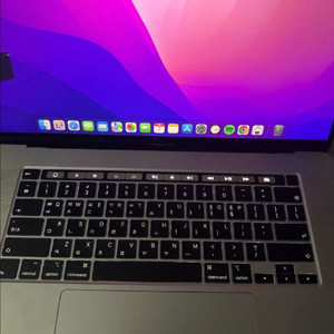 맥북 프로 16인치 2019 i7 16GB RAM 512GB SSD 이미지