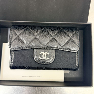 샤넬 클래식 카드지갑 캐비어블랙 이미지