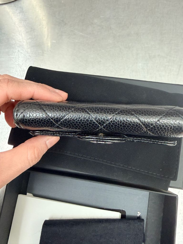 샤넬 클래식 카드지갑 캐비어블랙 이미지