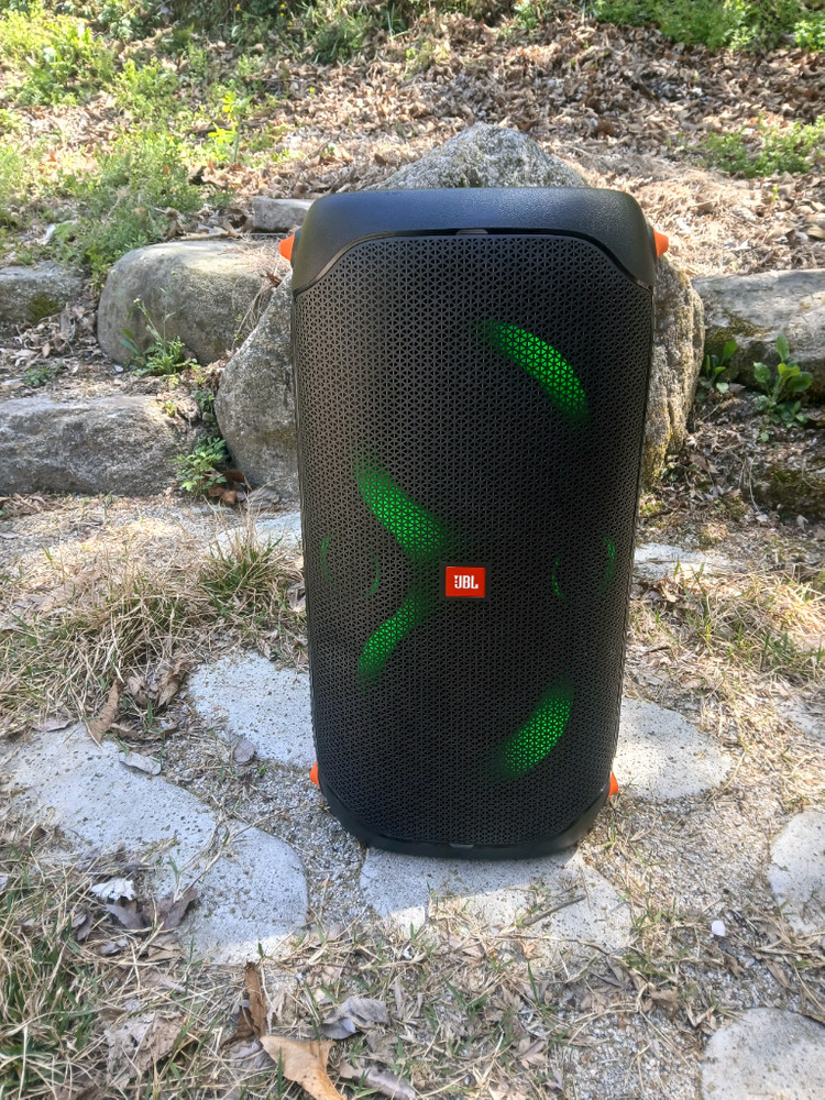 휴대용 블루투스 스피커 이미지