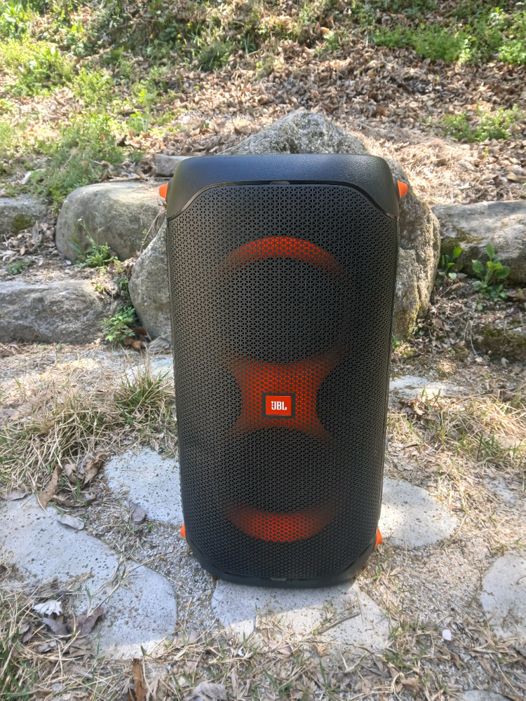 휴대용 블루투스 스피커 이미지