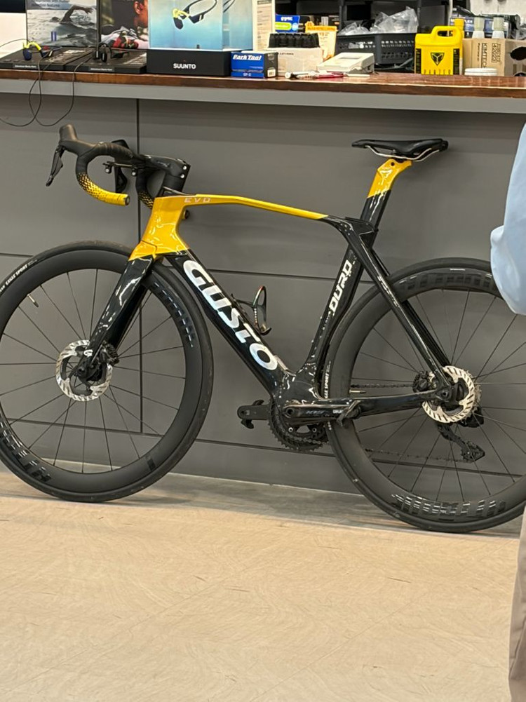 거스토 듀로 105 di2 로드자전거 판매 이미지