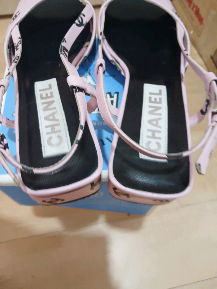 샤넬 핑크 CC로고 샌들 이미지