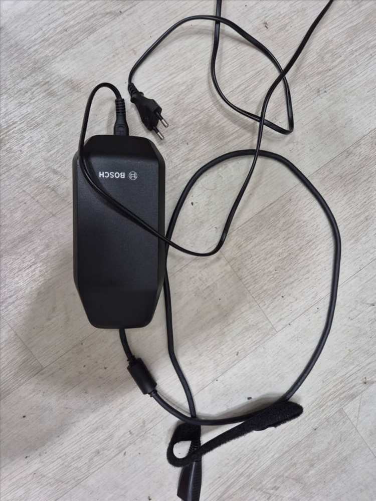 2023년 트랙 9.9최상급 풀카본 자전거 신차가격 1680만원 전기엠티비 자전거 이미지