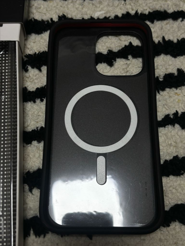 케이스티파이 메종키츠네케이스 아이폰15프로 맥스 이미지