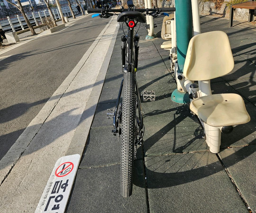 mtb 자전거 2022 첼로 xc10 데오레 m사이즈 관리된 상태좋은거 팝니다! 이미지