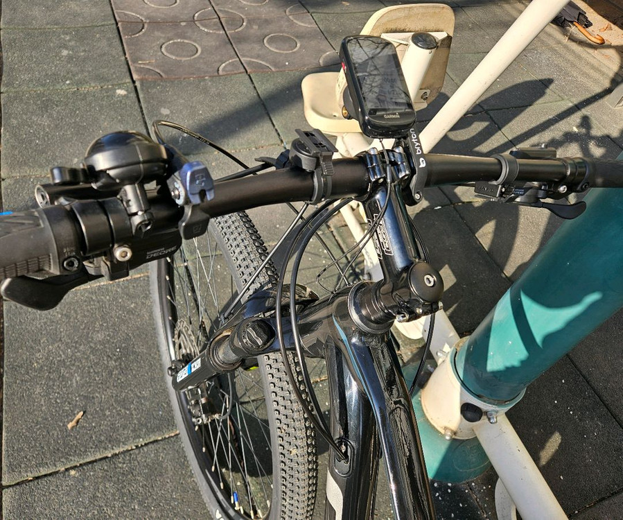 mtb 자전거 2022 첼로 xc10 데오레 m사이즈 관리된 상태좋은거 팝니다! 이미지
