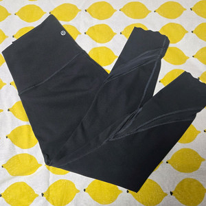 [1회착용] 룰루레몬 원더 언더 HR 크롭 23인치 스캘롭 네이비 6사이즈 이미지