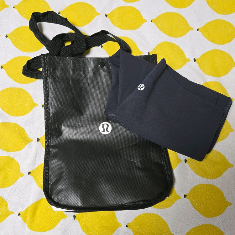 [1회착용] 룰루레몬 원더 언더 HR 크롭 23인치 스캘롭 네이비 6사이즈 이미지