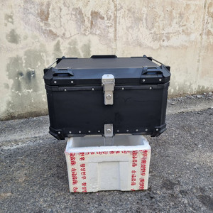 오토바이 알미늄 탑박스 이미지