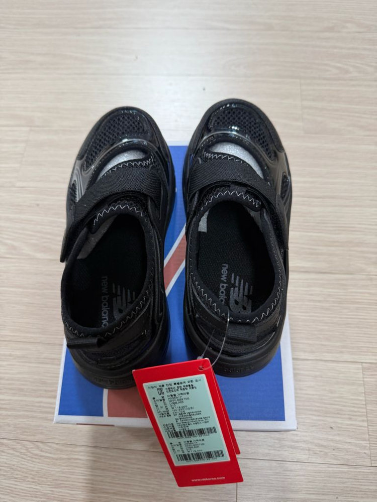 뉴발란스키즈 프리들x 샌들 블랙 210 이미지