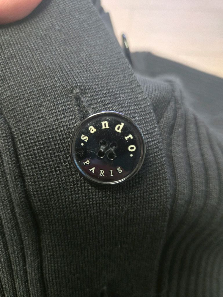 산드로 가브리엘 블랙 가디건 이미지