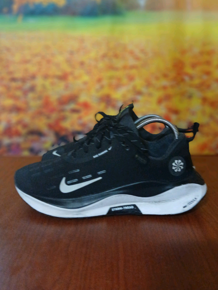 나이키 인피니티 런4 고어텍스 240 이미지