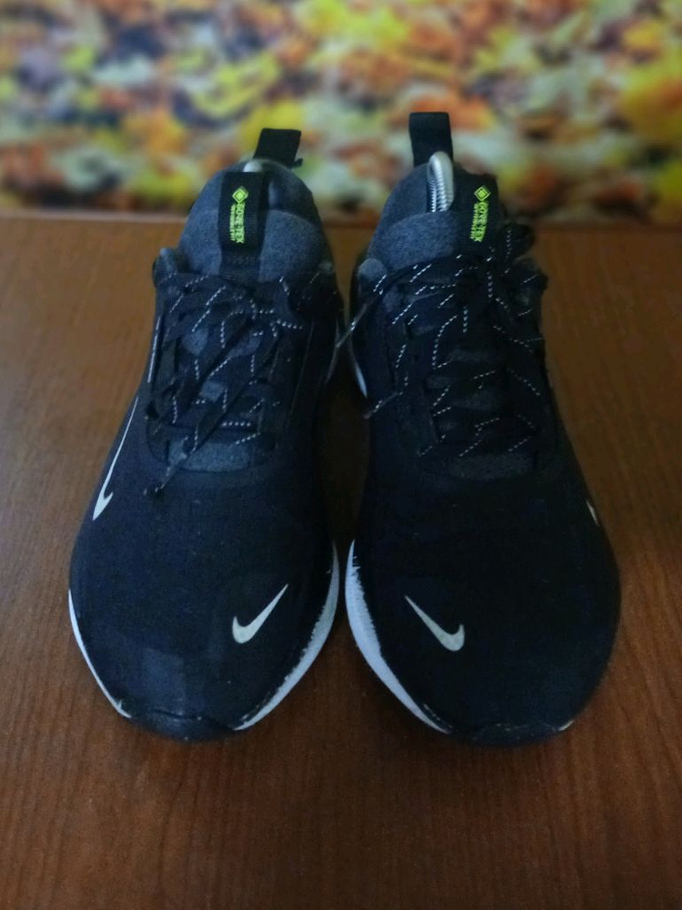 나이키 인피니티 런4 고어텍스 240 이미지