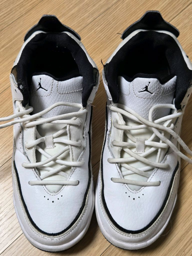 나이키 조던, 뉴발 키즈 운동화 일괄 이미지