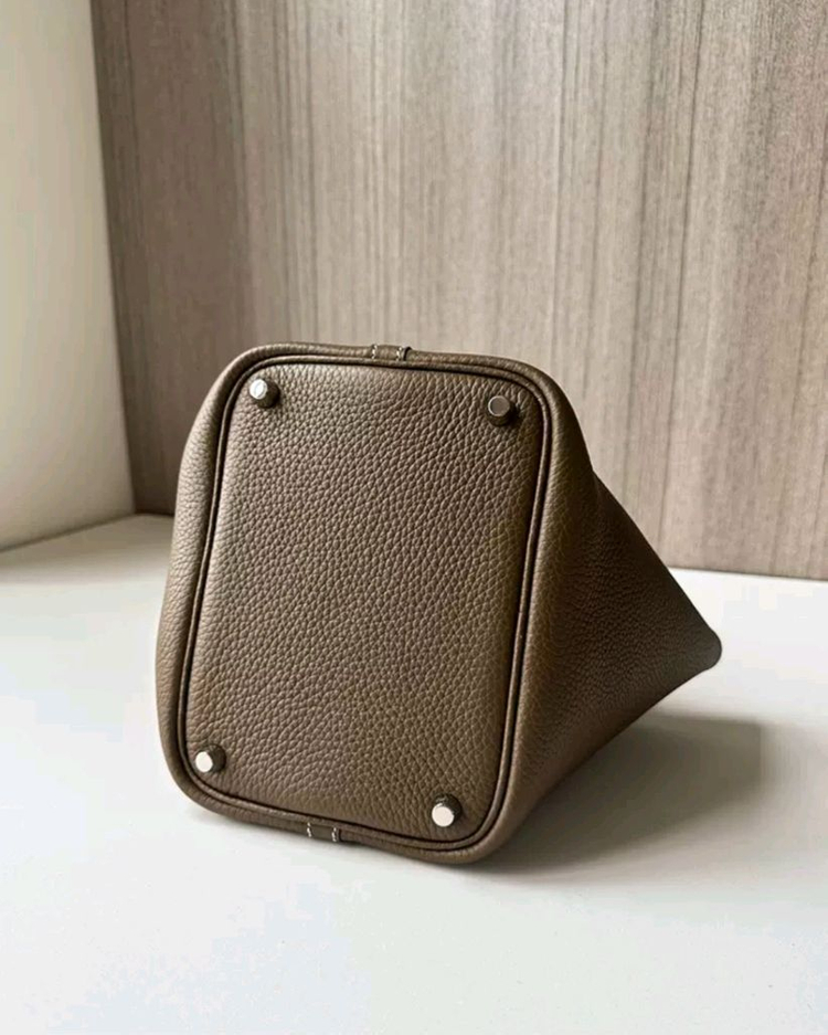 새상품 에르메스 올수공 정가죽사용 피코탄18 에토프은장 이미지