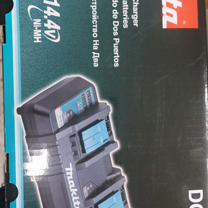 마끼다 듀얼 고속충전기 dc18rd 이미지