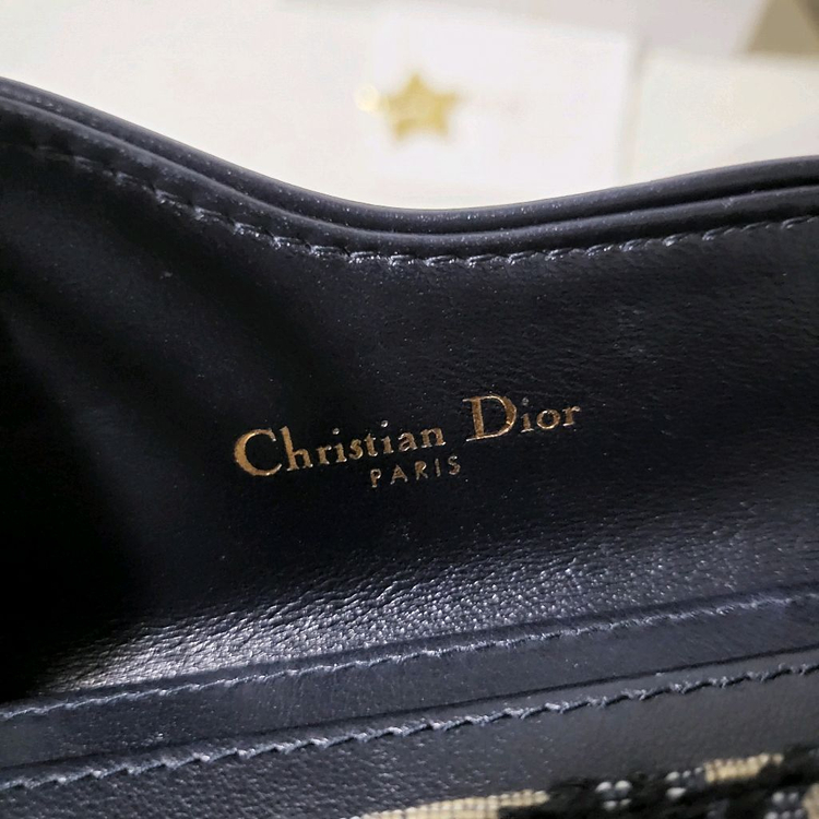 [새상품급/풀구성] 디올 오블리크 새들 카드지갑 이미지