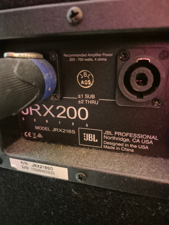 JBL 스피커 세트 이미지