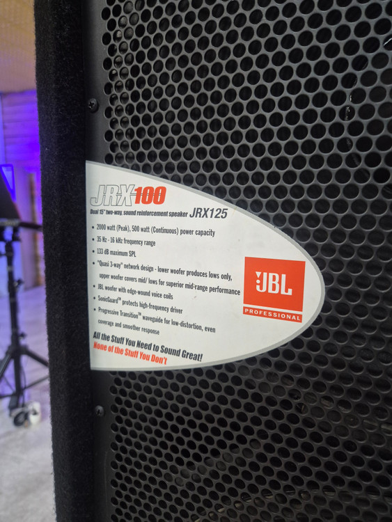 JBL 스피커 세트 이미지