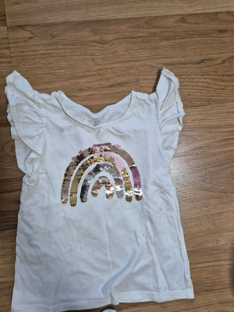 크롭티와 나시3종 및 흰블라우스티셔츠3벌 120사이즈 일괄 이미지