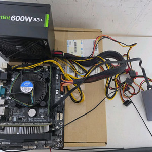 직접 조립하고 바로 가져가는 이벤트I5 4690부품으로 조립 이미지