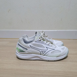 미즈노 사이클론스피드4 배드민턴화 및 체대입시화 240 이미지