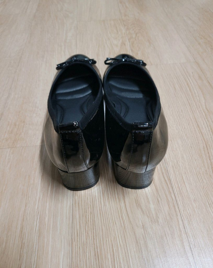 여성)에나멜 플랫 슈즈(새상품250m) 이미지