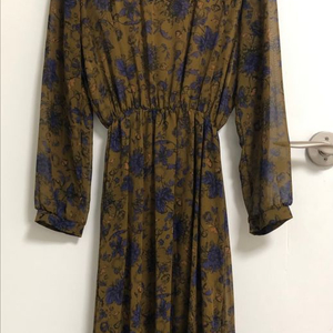 꽃 패턴 카키 프릴 원피스 이미지