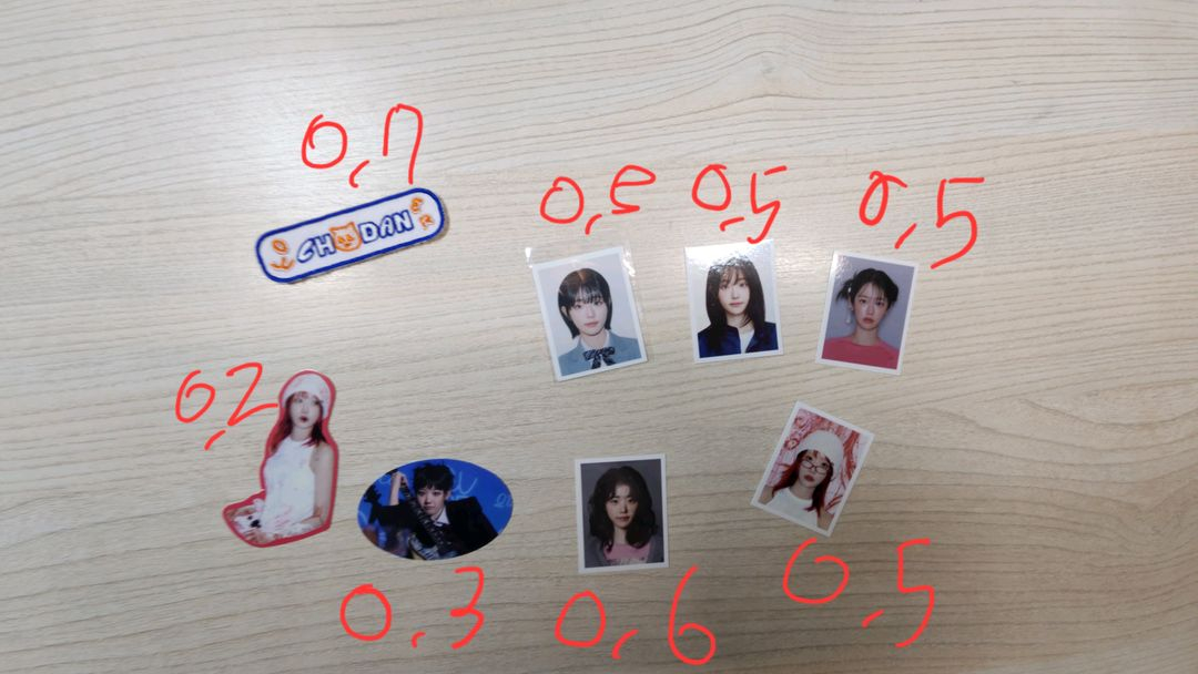 QWER 굿즈 바위게 1기 세트 포함 이미지