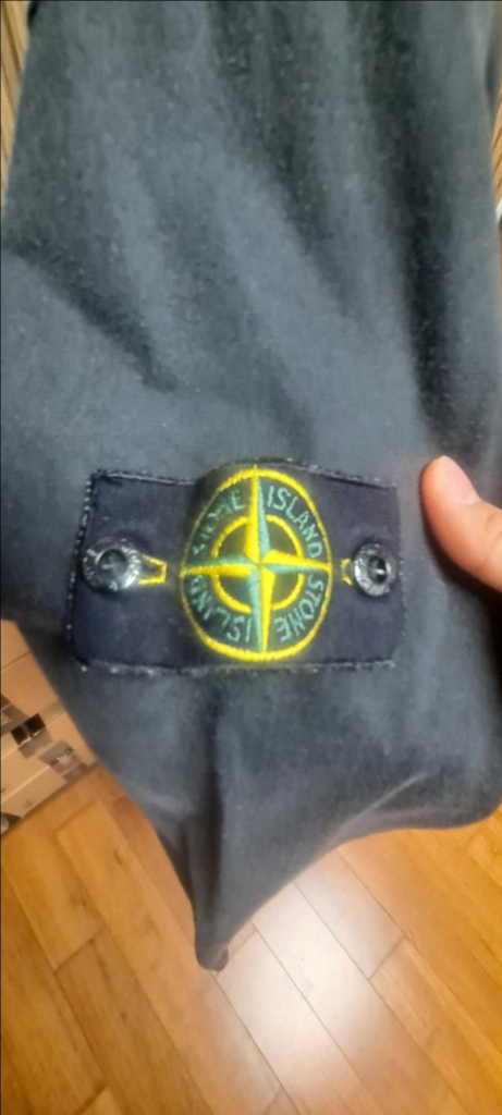 스톤아일랜드 맨투맨 이미지