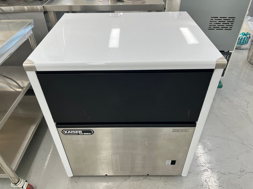 카이저 제빙기 수냉식 100kg 업소용 중고 카페 언더카운터 빌트인 바아래 이미지