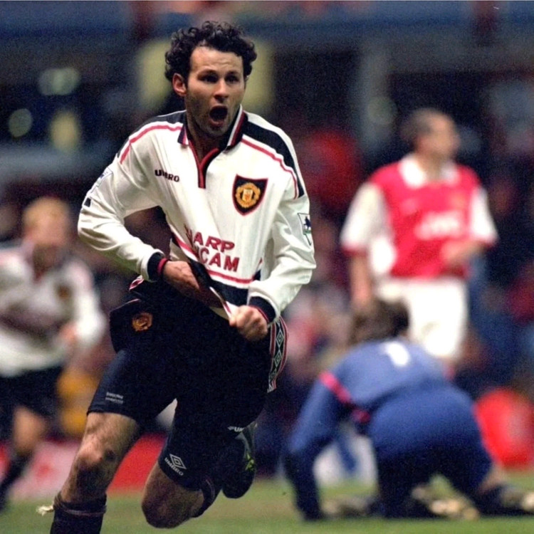 97-99 맨체스터유나이티드 유니폼 어웨이 긴팔 이미지