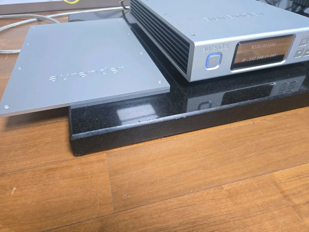 Aurender 오렌더 n100 상판 부품 새것 이미지