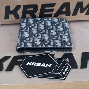 디올 오블리크 반지갑/지갑 정품S급(구매내역O)구찌프라다루이비통디올고야드샤넬셀린느보테가생로랑발렌시아가버버리가방 이미지