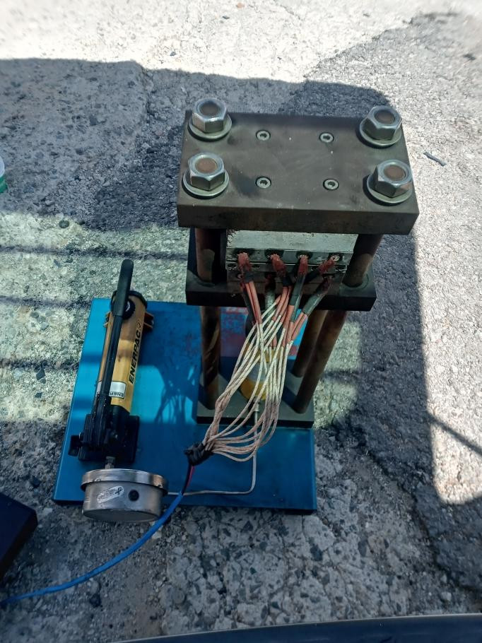 오래된 ENERPAC 실험실용 핸드 유압 프레스 10톤 이미지