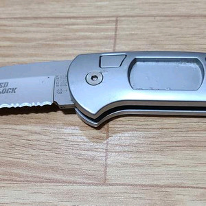 보커 오토나이프 이미지