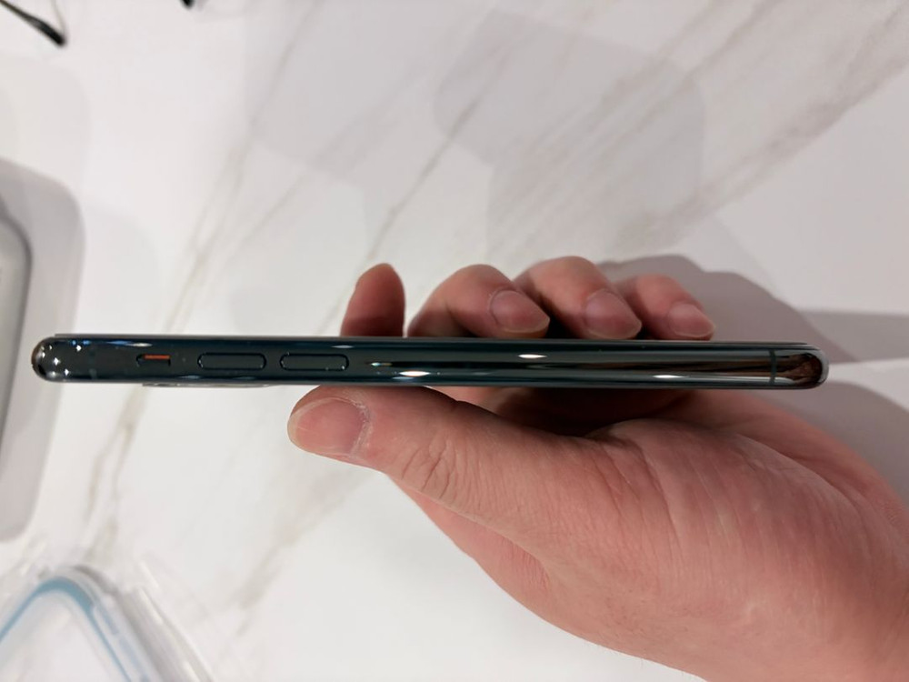 아이폰 11 프로 256g 미드나이트 그린 배터리 70% 이미지