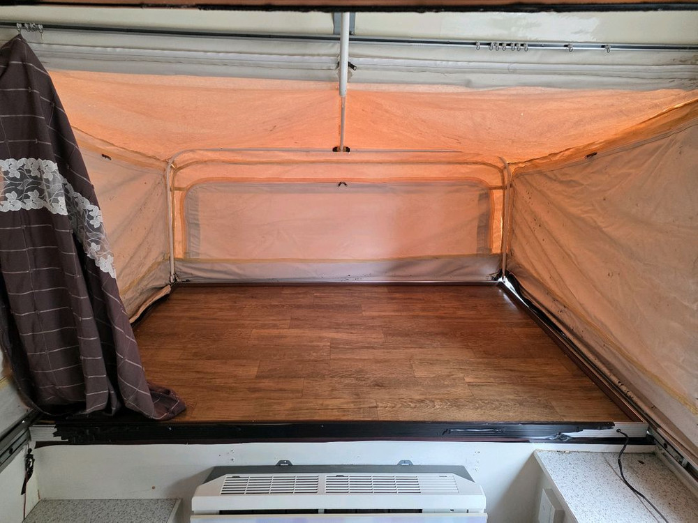 1세대 나마스떼 하드탑 폴딩트레일러 이미지