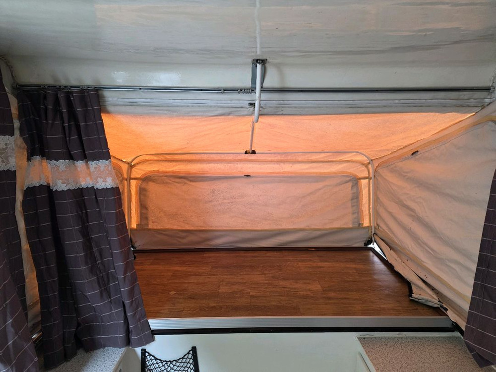 1세대 나마스떼 하드탑 폴딩트레일러 이미지