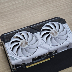 [S급] 아수스(ASUS) RTX 4060 / AS보증 11월 17일까지 이미지