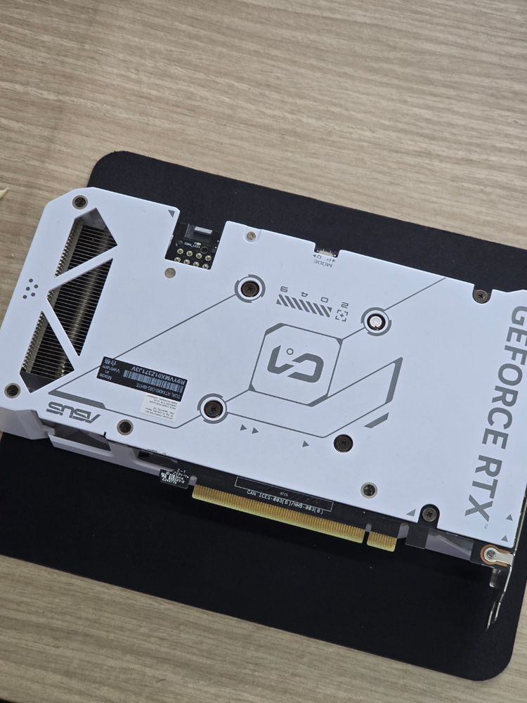 [S급] 아수스(ASUS) RTX 4060 / AS보증 11월 17일까지 이미지