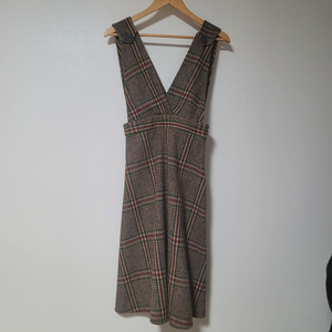 도톰한 체크 브이 뷔스티에 원피스 이미지