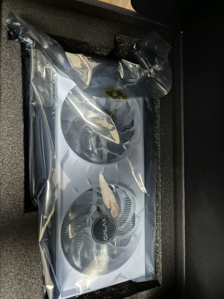 RTX 4060 Ti 8G GALAX 화이트 그래픽카드 이미지