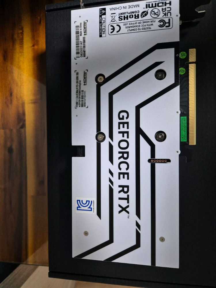 RTX 4060 Ti 8G GALAX 화이트 그래픽카드 이미지