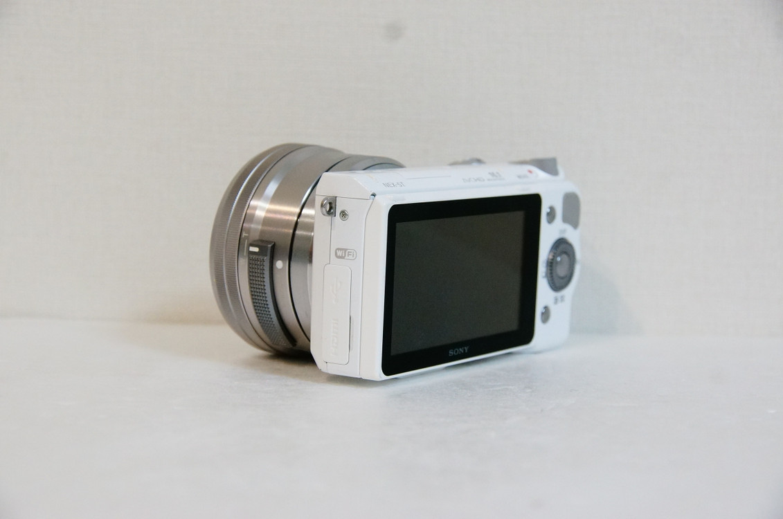 [소니] NEX-5T 화이트 미러리스카메라팝니다.(4,043컷) 이미지