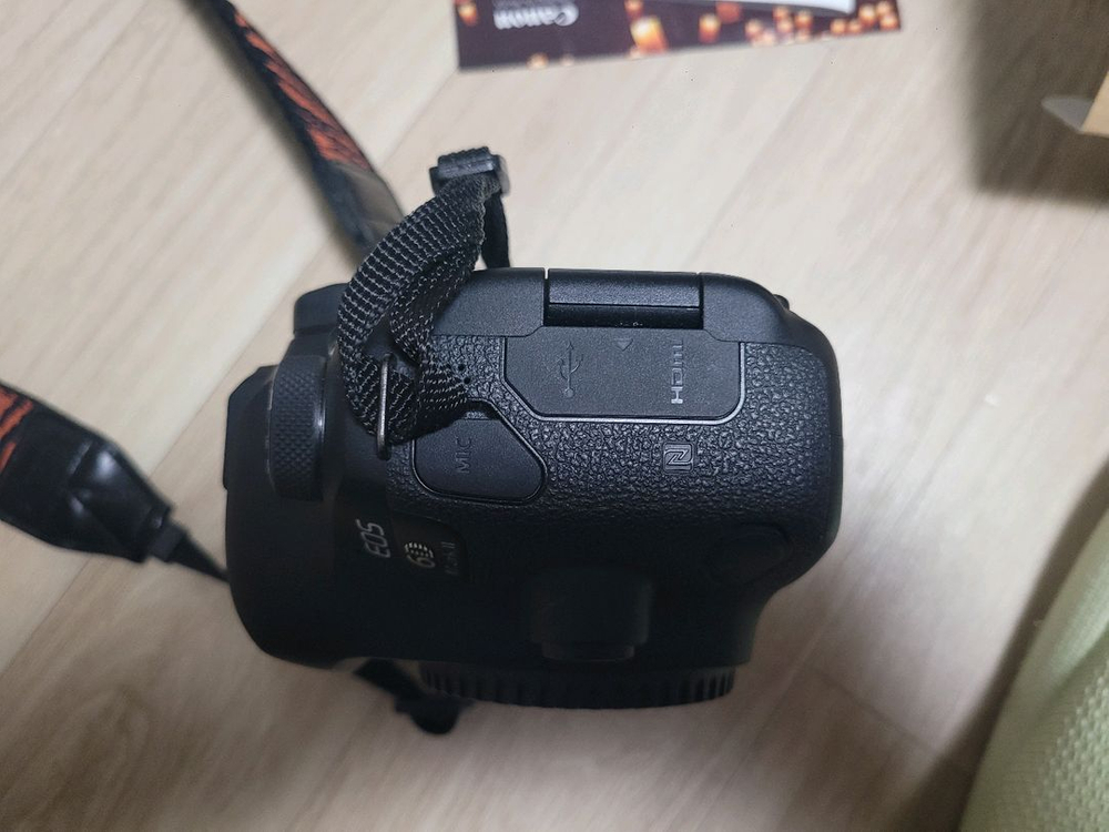 캐논 6D Mark 2(육두막) 바디 이미지