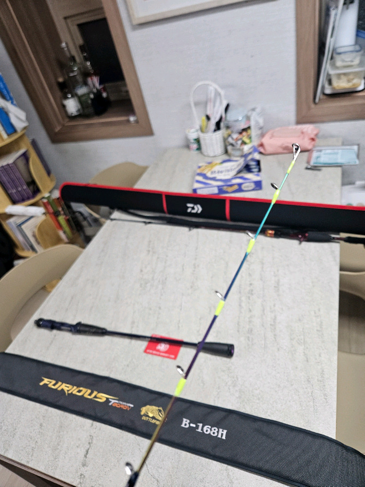 ns 퓨리어스 티보론 b-168h 갑오징어대 이미지