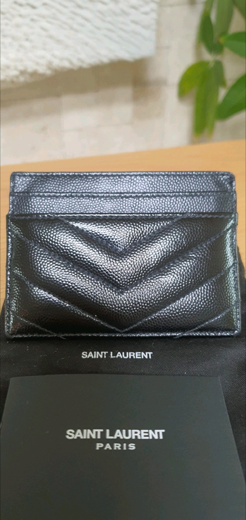 입생로랑 생로랑 카드지갑 금장 정품A급(감정O)구찌프라다루이비통디올고야드샤넬셀린느보테가버버리발렌시아가가방 이미지